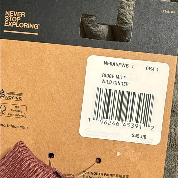 The North Face Dusty Rose Fleece Mittens - Picture 3 of 3